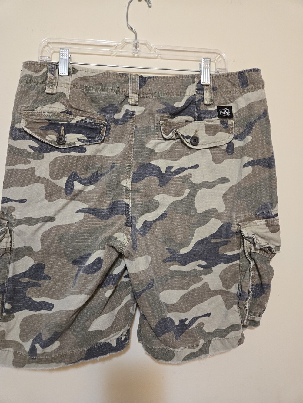 Aeropostale Camouflage Cargo Shorts - Camo Waist 34 - Picture 2 of 7